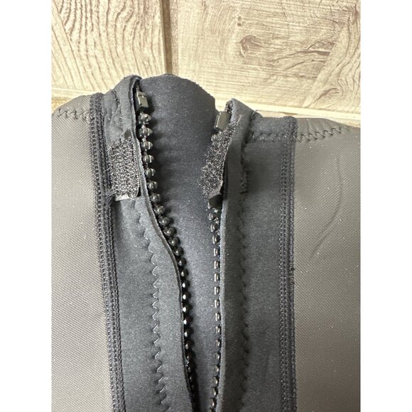 ONeill Mens M Sleeveless Wetsuit Short Bibs 2 MM Black ***READ*** Broken ZIpper - Picture 8 of 8